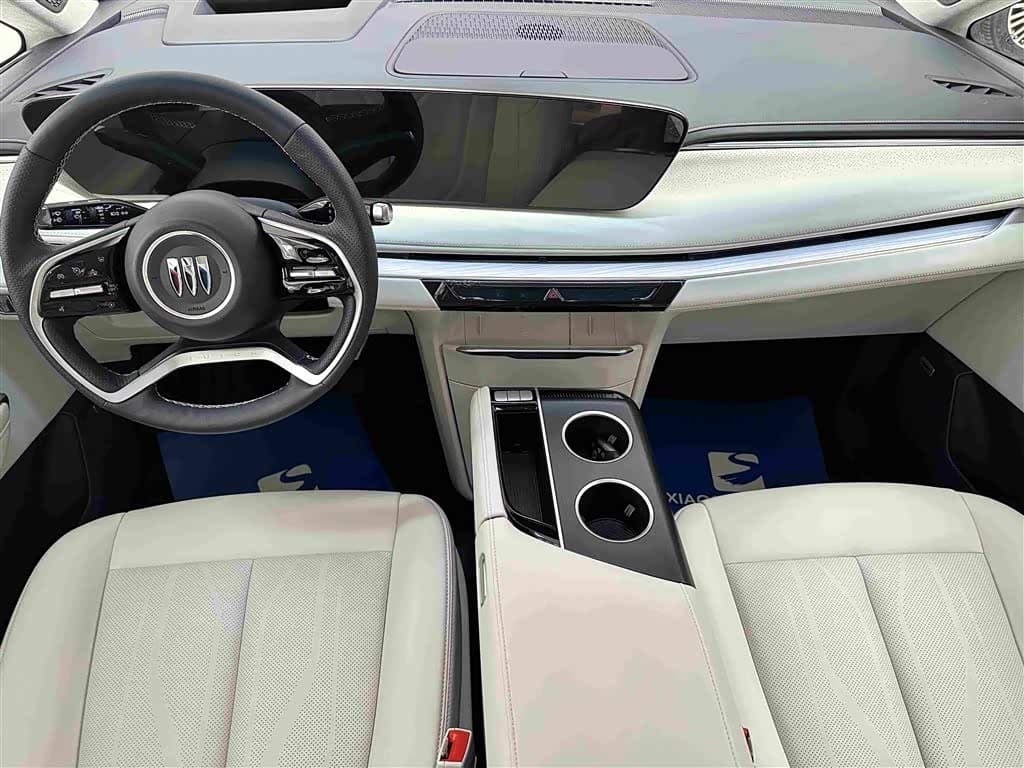 Buick GL8 New Energy 2025 — Фото 14/19