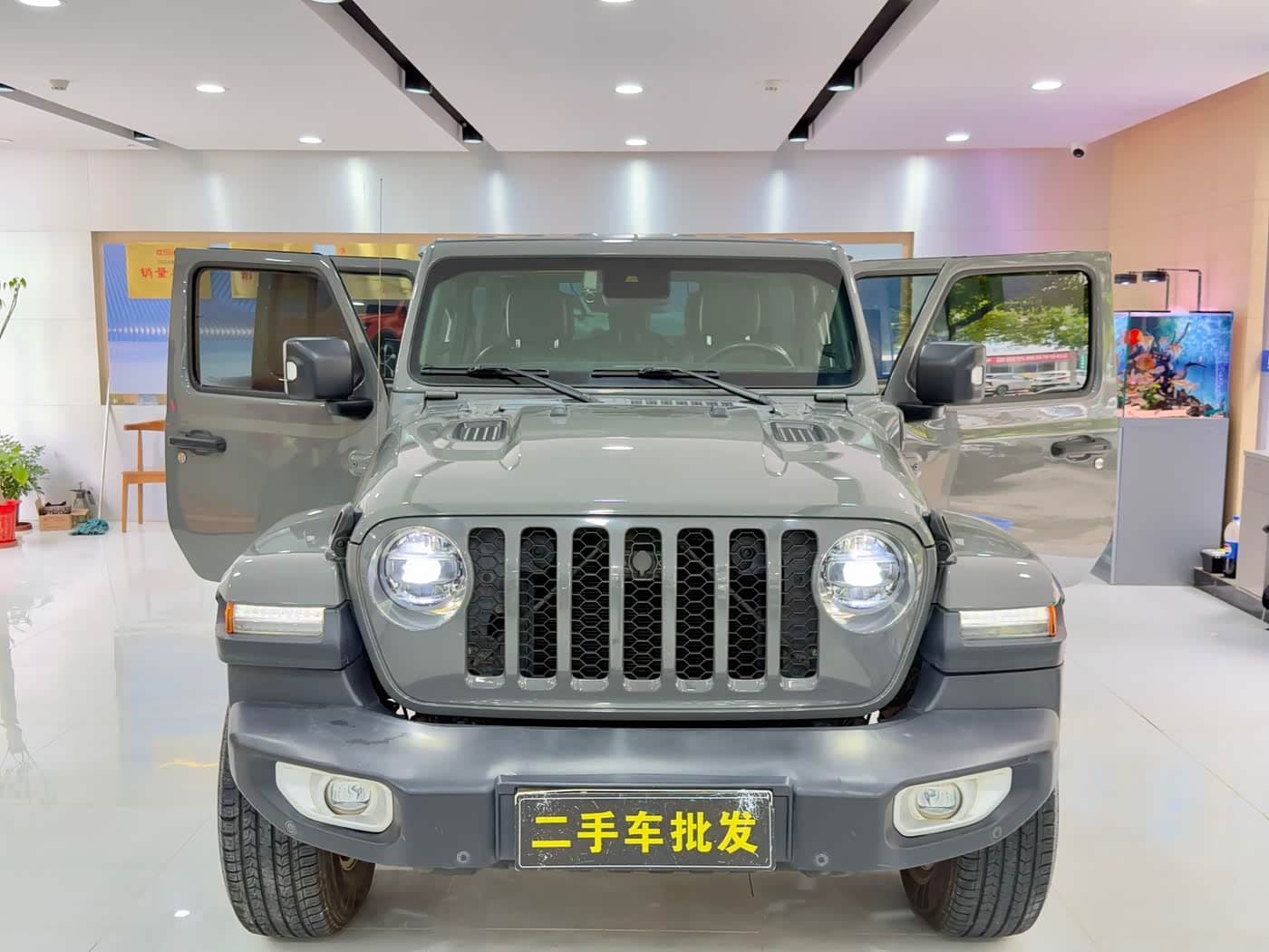 Jeep Wrangler 4xe 2022 — Фото 16/16