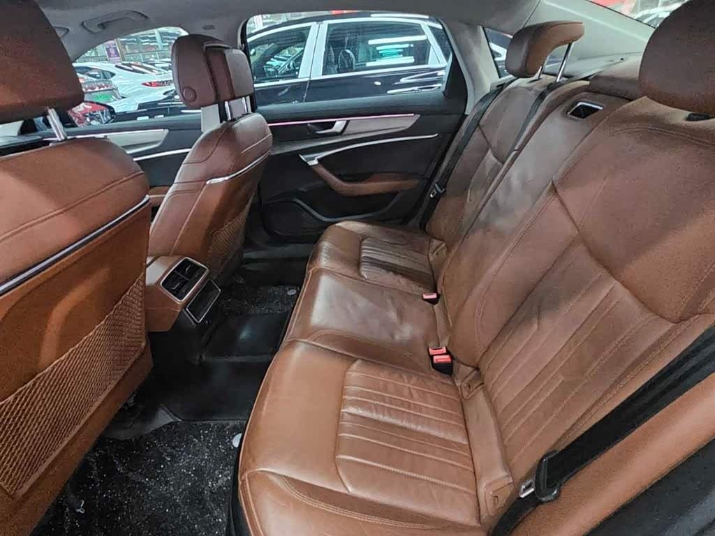 Audi A6L 2021 — Фото 10/13