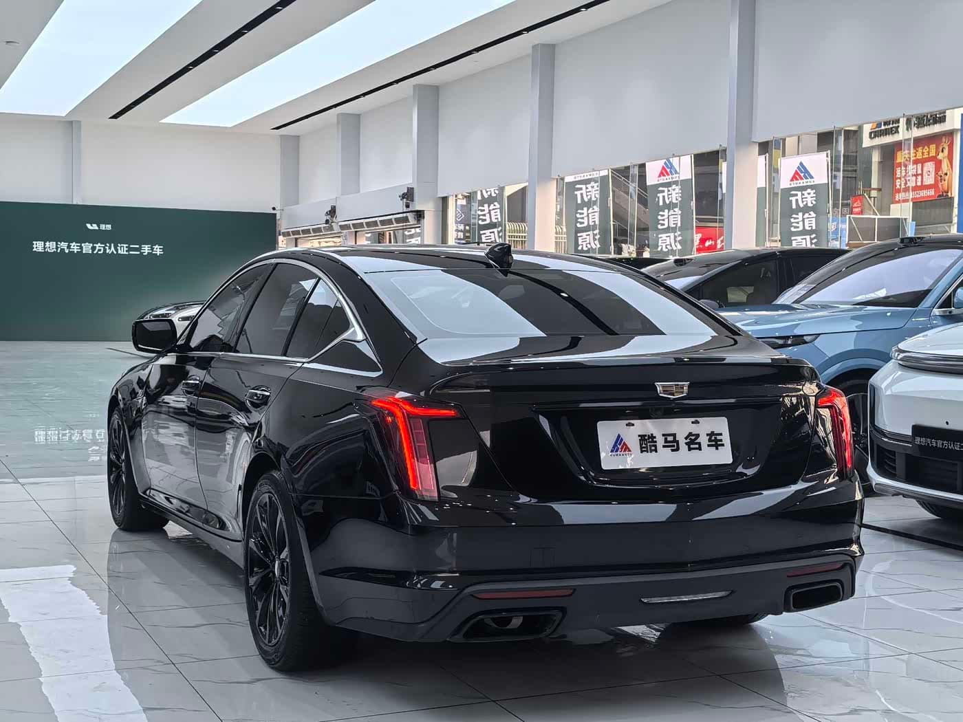 Cadillac CT5 2023 — Фото 12/14