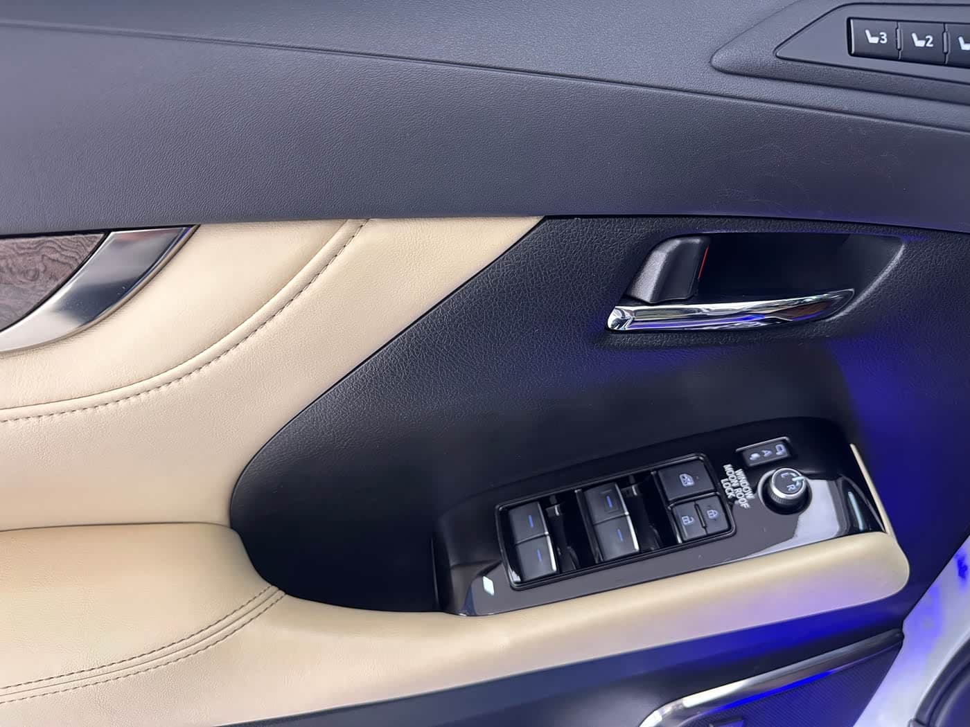 Toyota Alphard 2022 — Фото 6/20