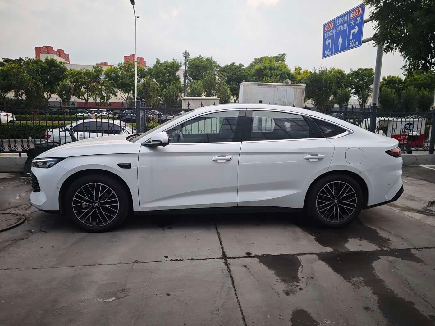 BYD Qin L 2025 — Фото 20/20
