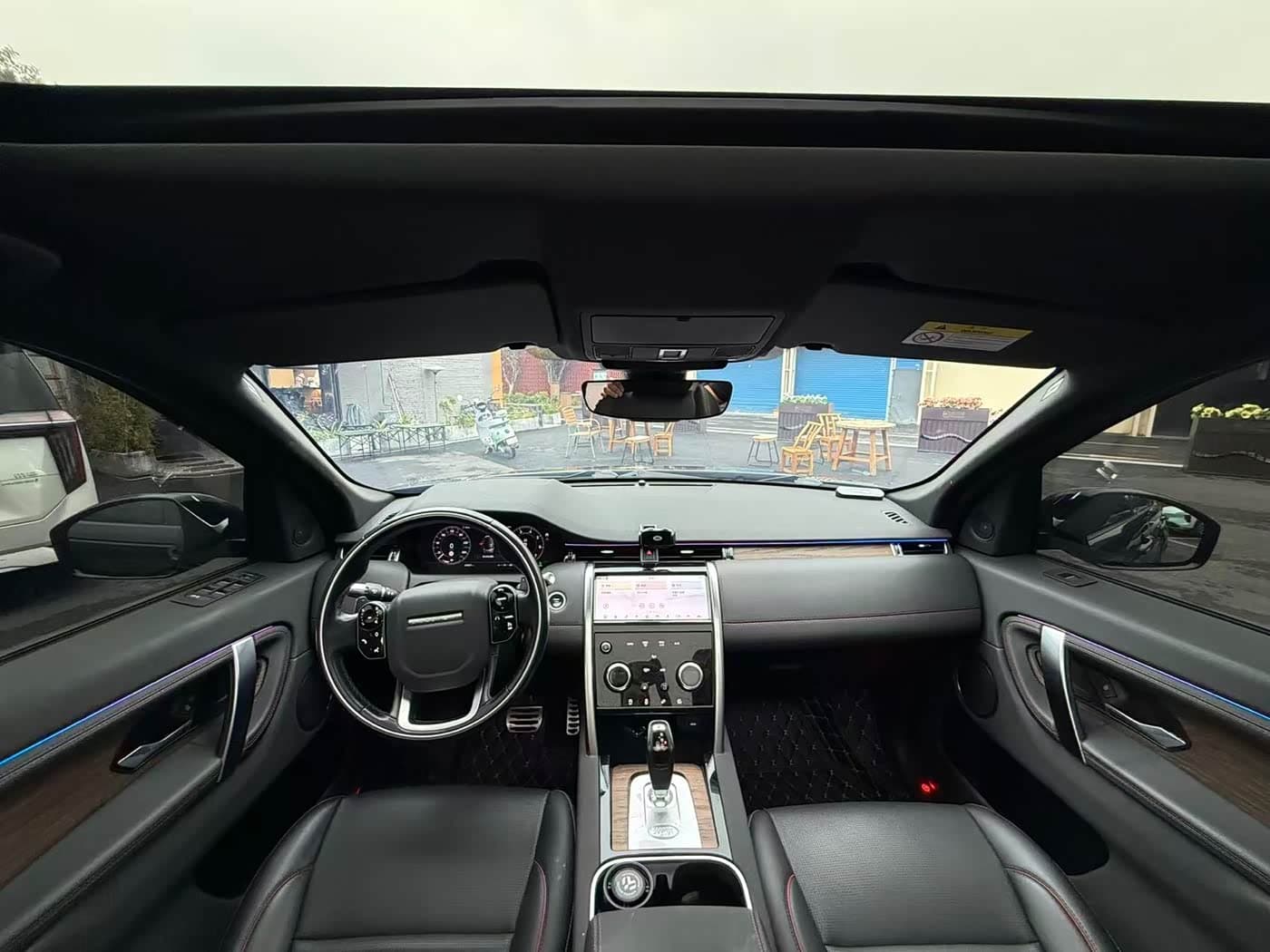 Land Rover Discovery Sport 2020 — Фото 5/20
