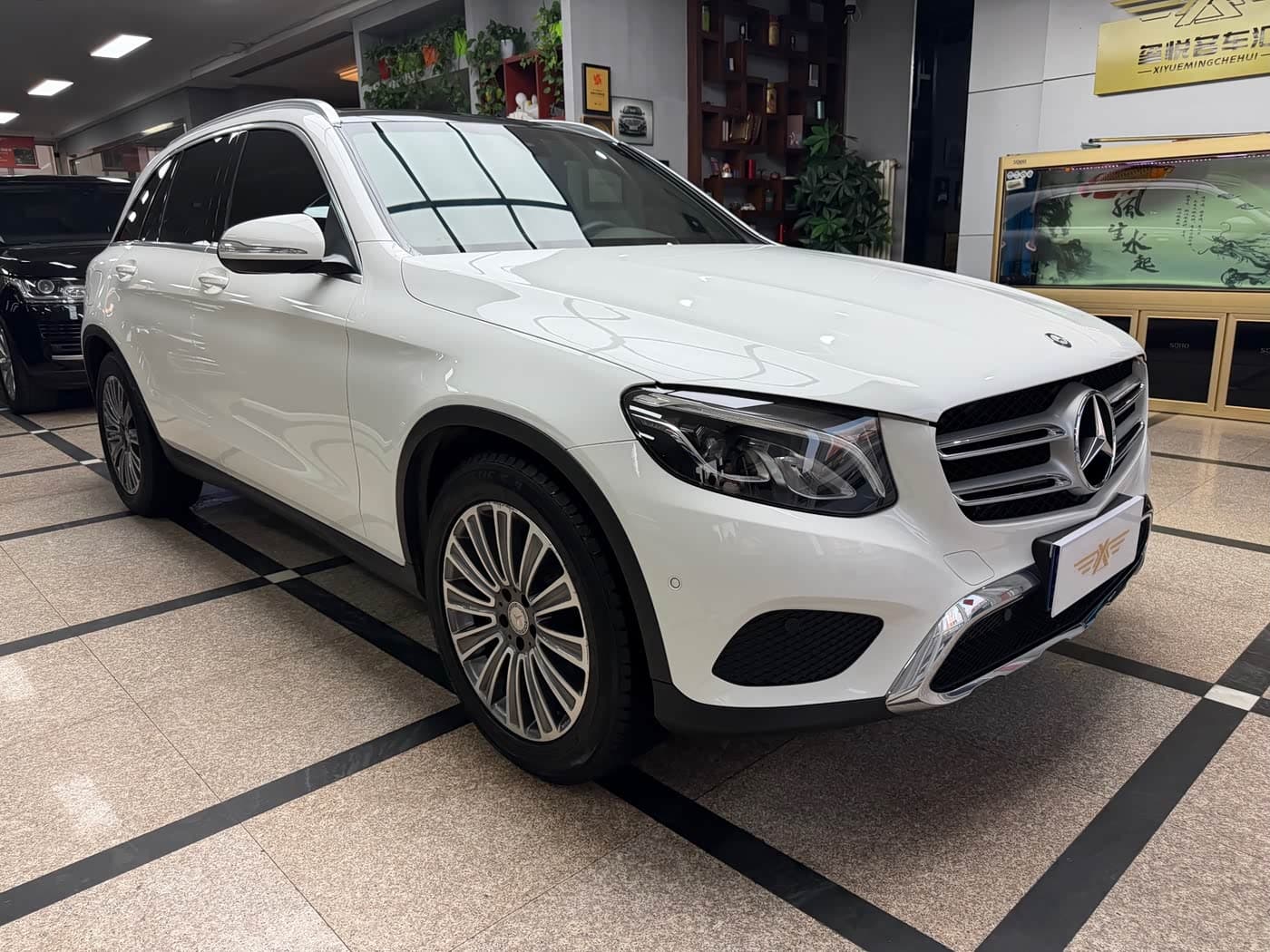 Mercedes-Benz GLC 2016 — Фото 3/20