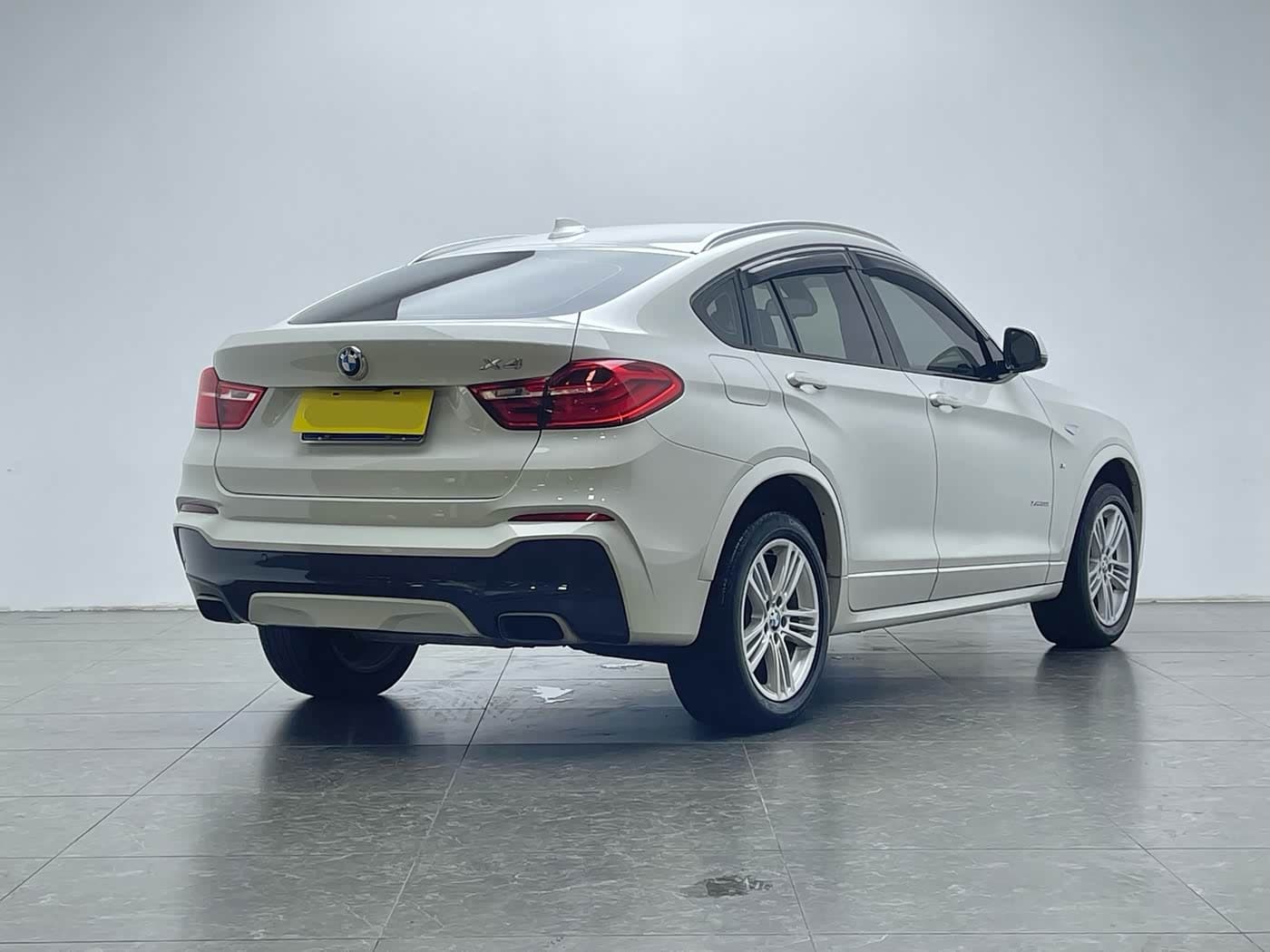 BMW X4 2018 — Фото 4/20