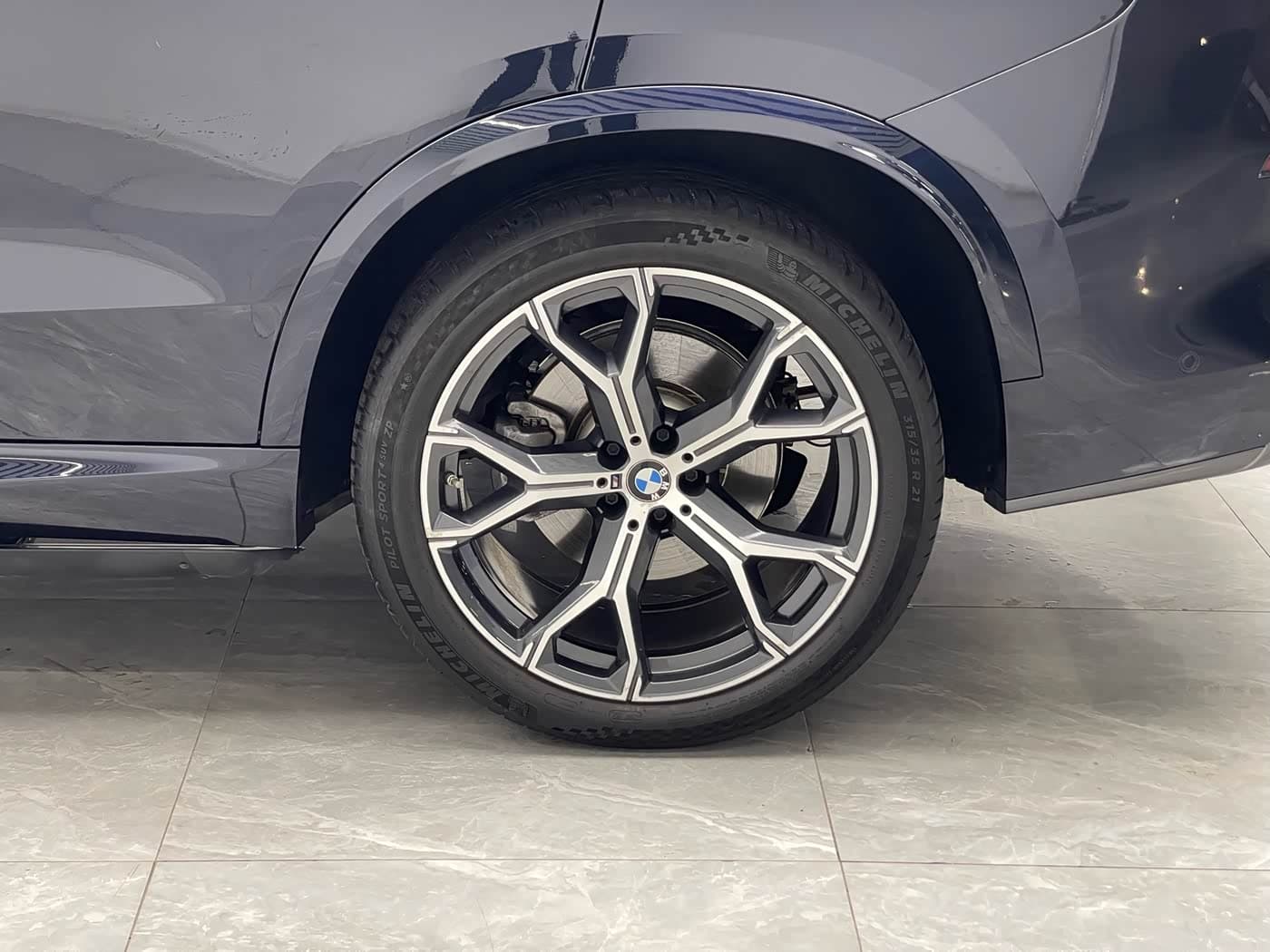 BMW X5 2024 — Фото 12/20