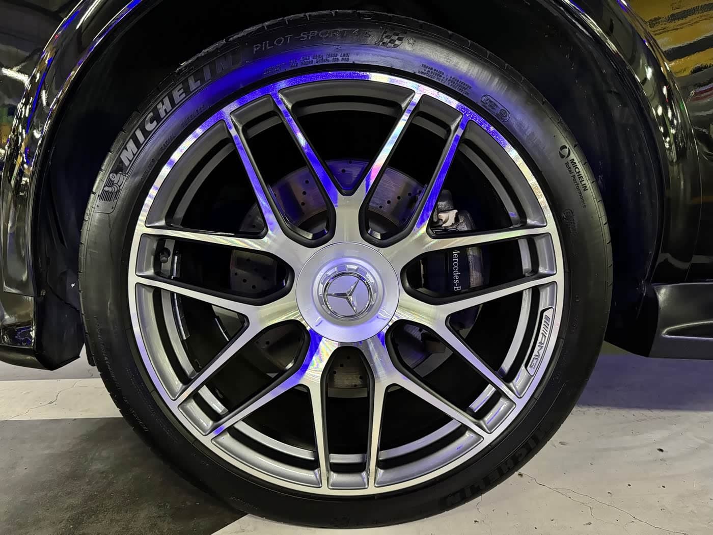 Mercedes-Benz GLE AMG 2017 — Фото 11/20