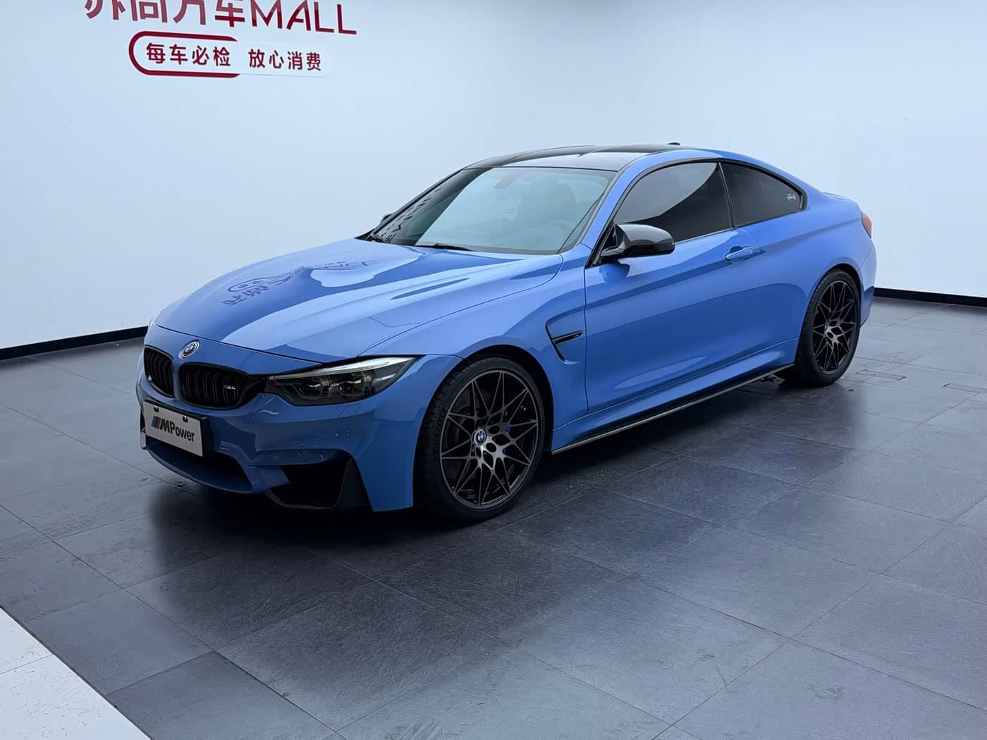BMW M4 2018 — Фото 1/20