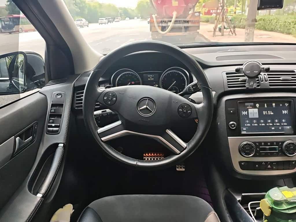 Mercedes-Benz R-Class 2016 — Фото 3/20