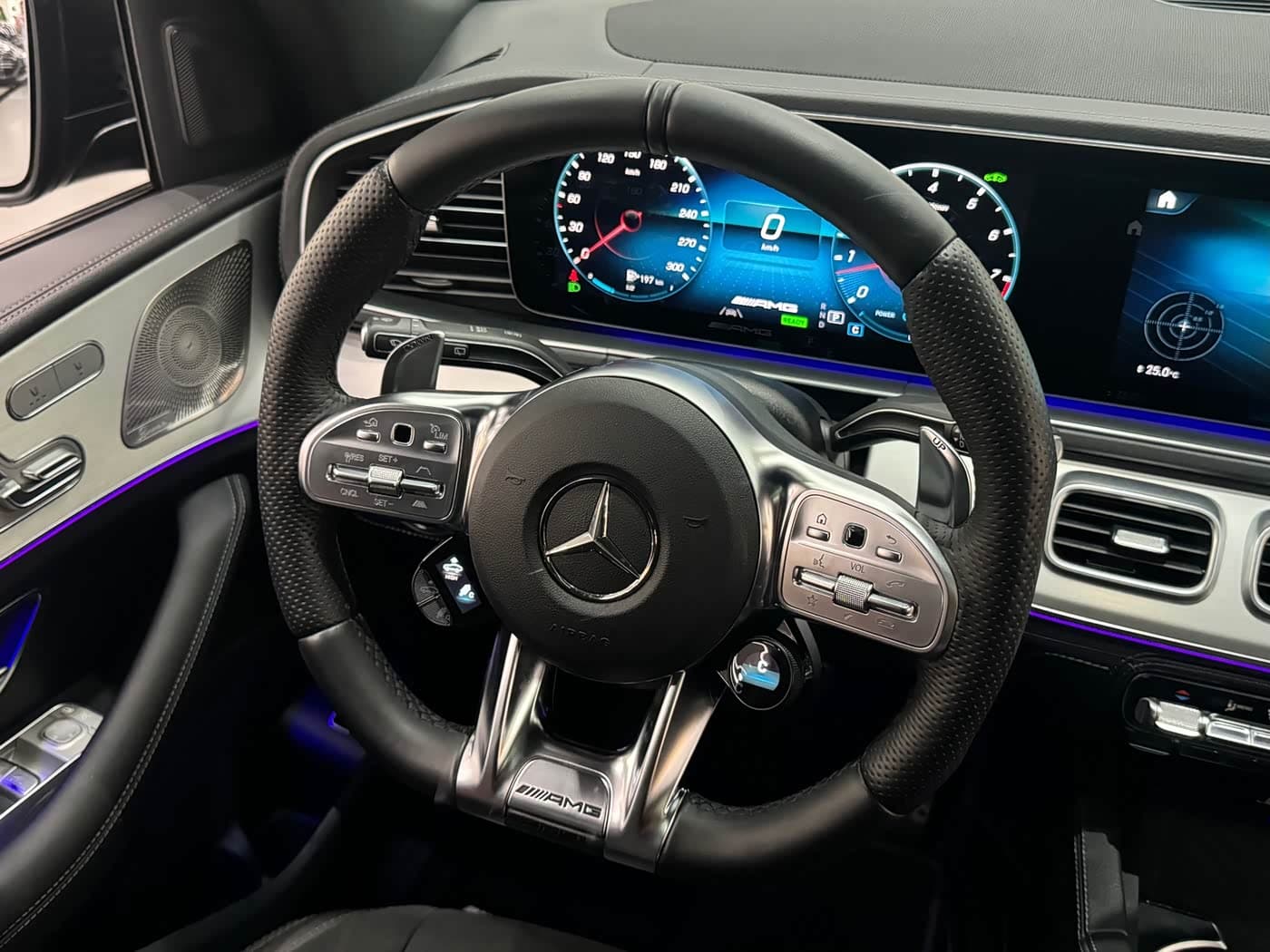 Mercedes-Benz GLE AMG 2023 — Фото 11/20