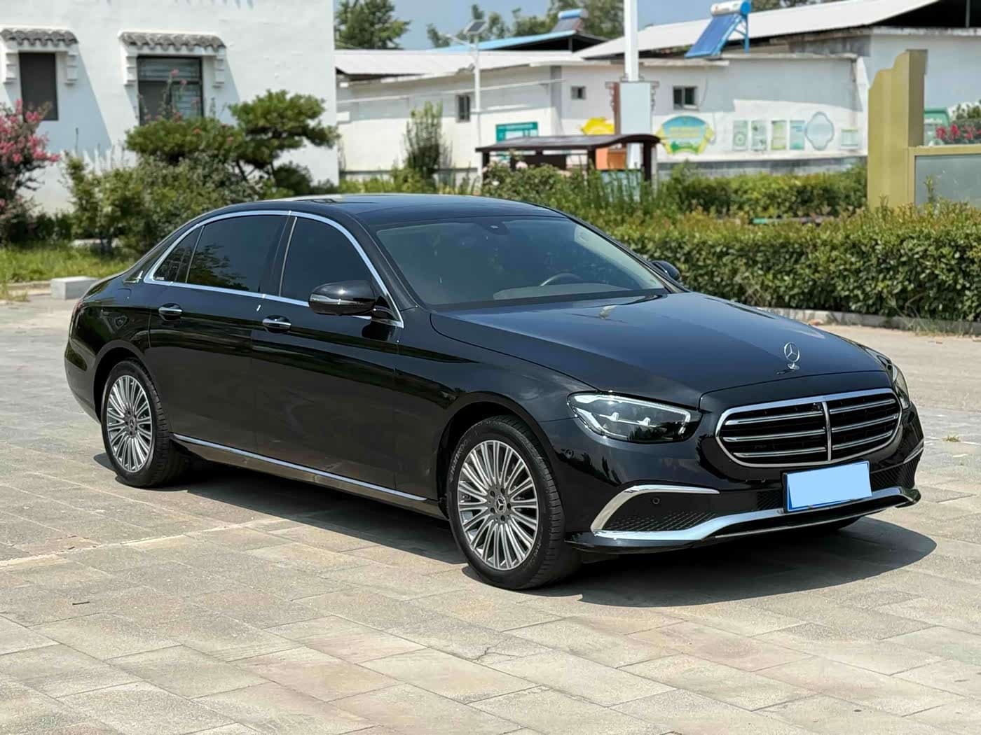 Mercedes-Benz E-Class 2022 — Фото 12/12