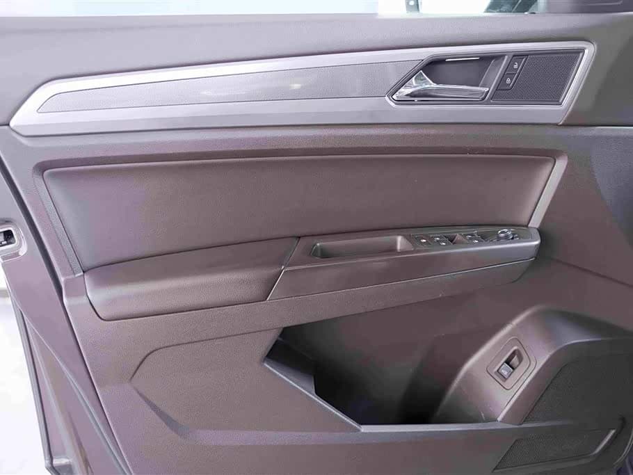 Volkswagen Teramont 2018 — Фото 14/20
