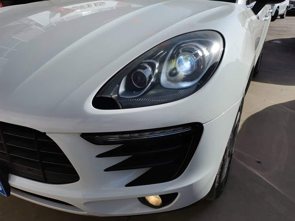 Porsche Macan 2015 — Фото 19/20