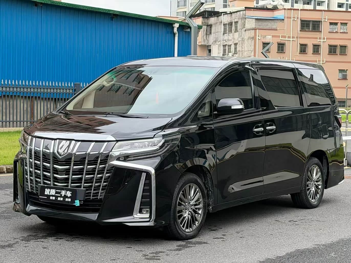 Toyota Alphard 2012 — Фото 1/9