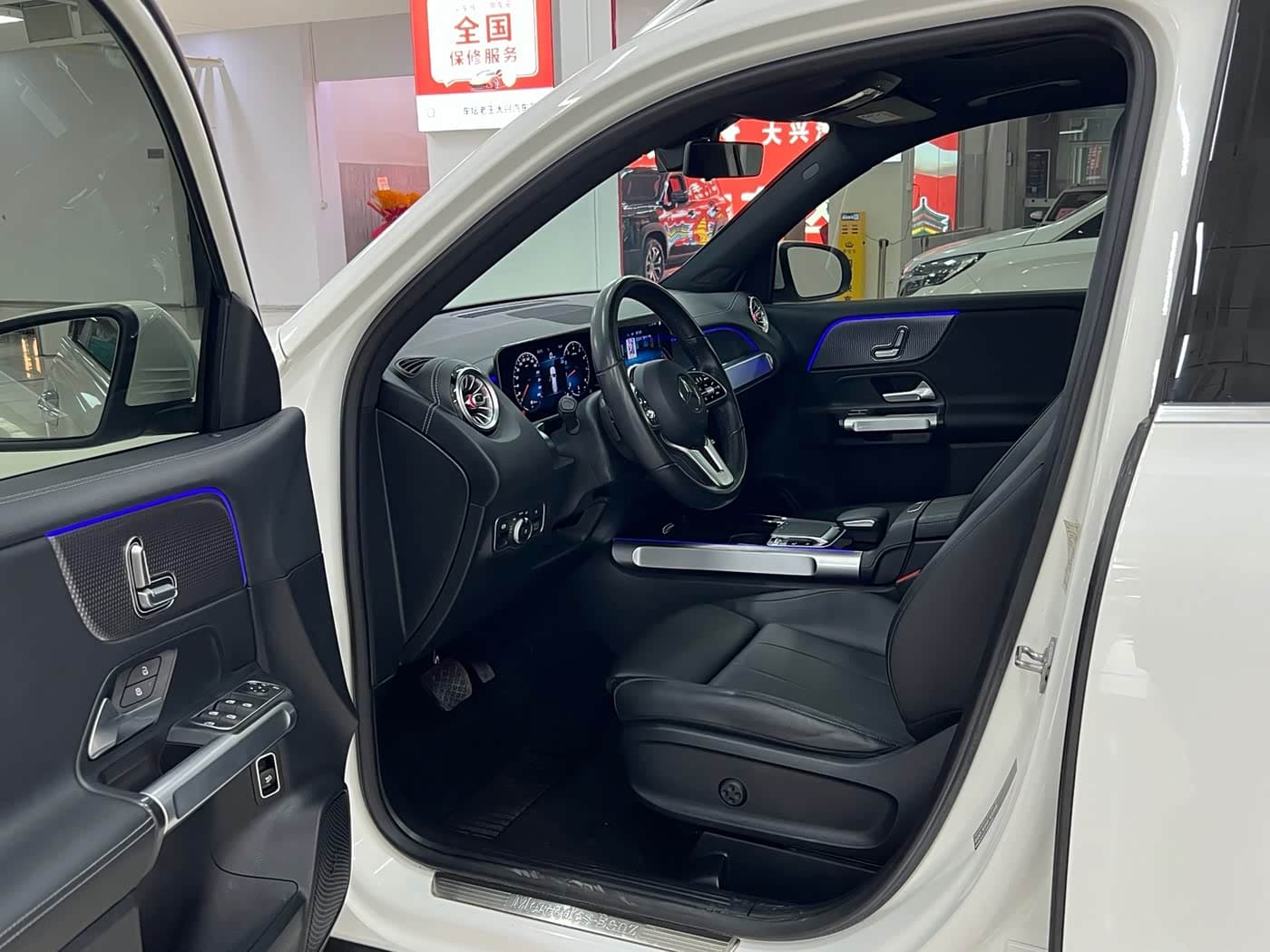 Mercedes-Benz GLB 2020 — Фото 4/18