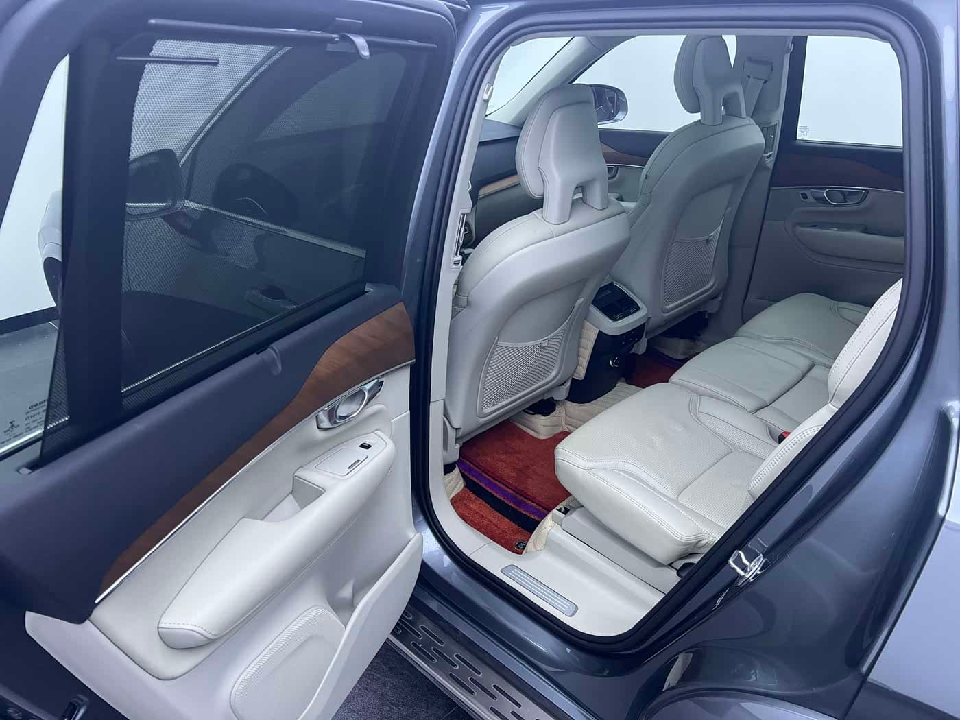 Volvo XC90 2017 — Фото 9/18