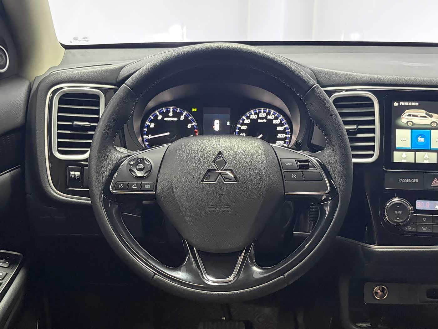 Mitsubishi Outlander 2022 — Фото 7/18