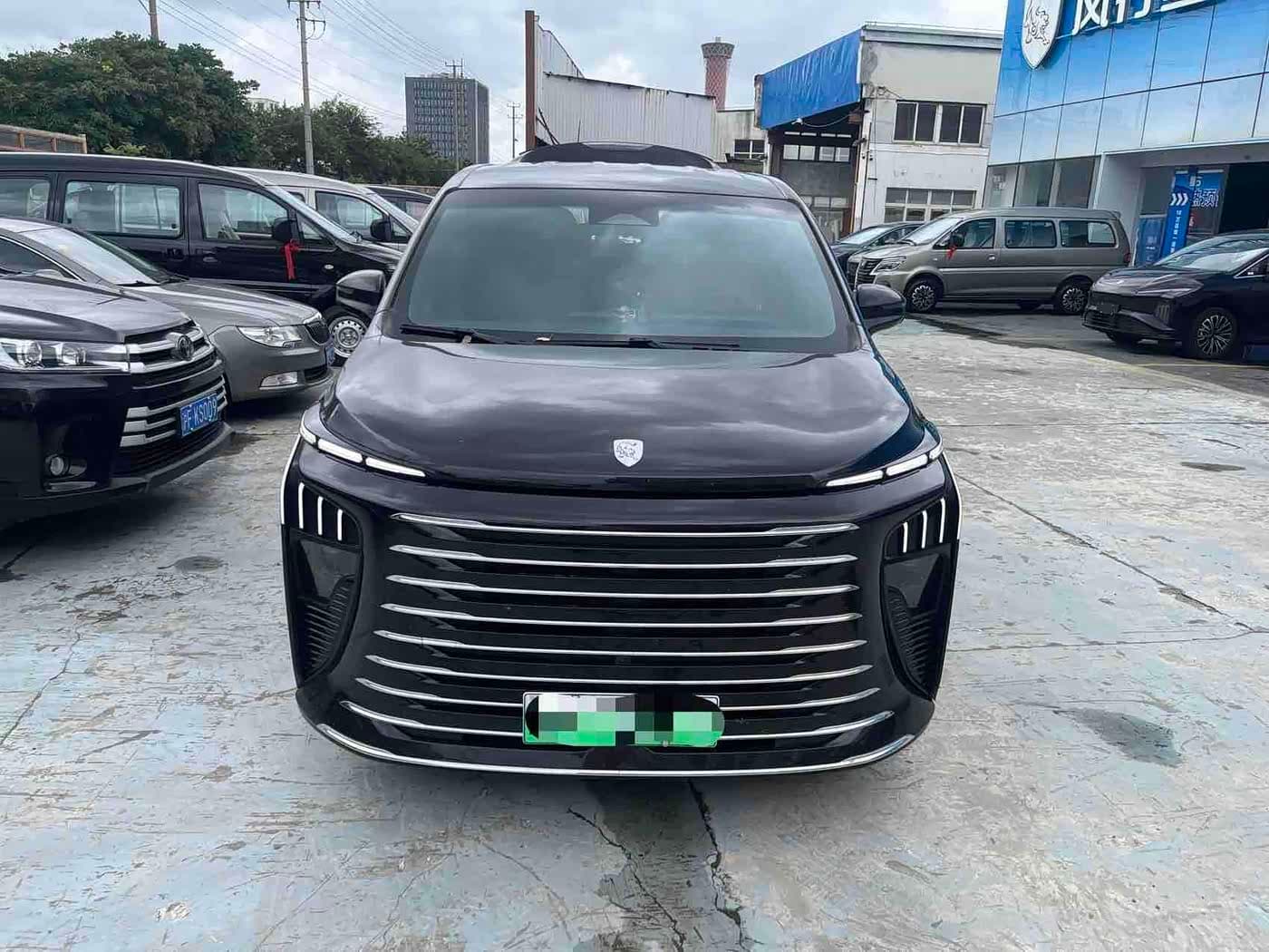 Dongfeng Fengxing Starlight V9 2025 — Фото 2/6