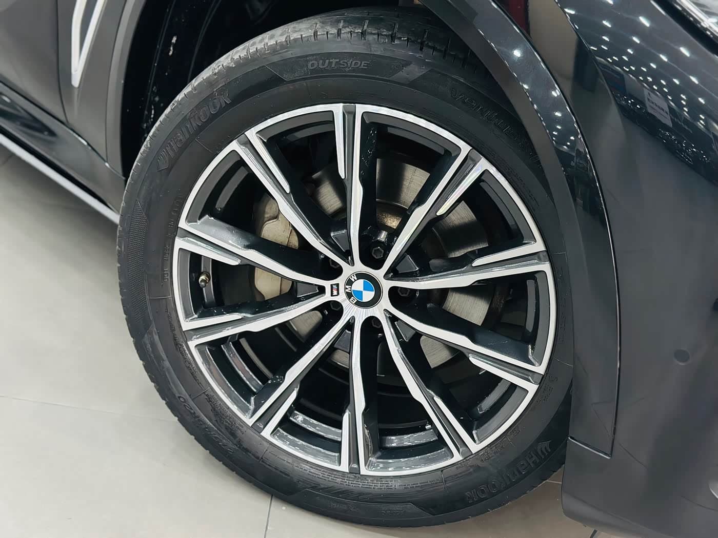 BMW X5 2023 — Фото 10/19
