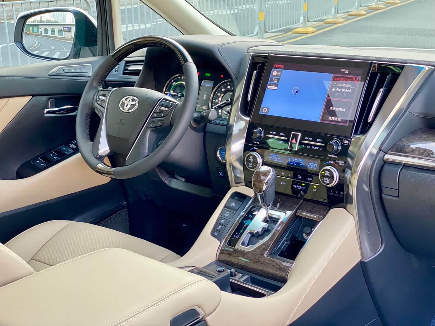 Toyota Vellfire 2020 — Фото 10/18