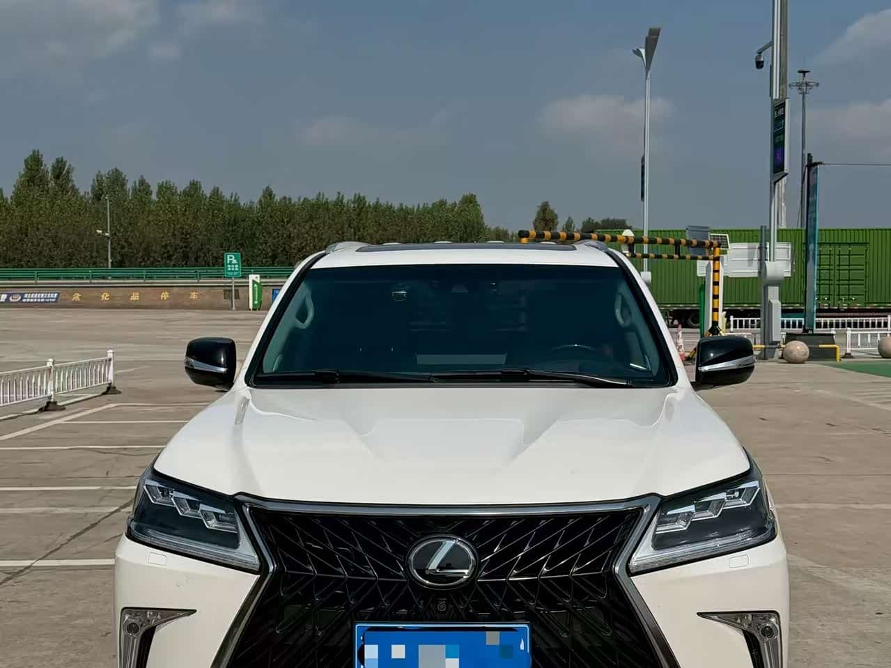 Lexus LX 2019 — Фото 2/8