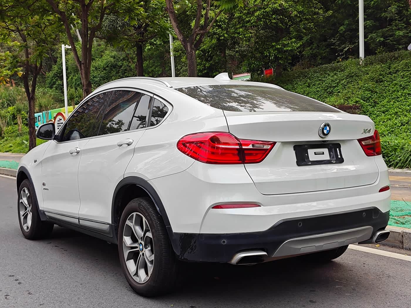 BMW X4 2016 — Фото 15/18
