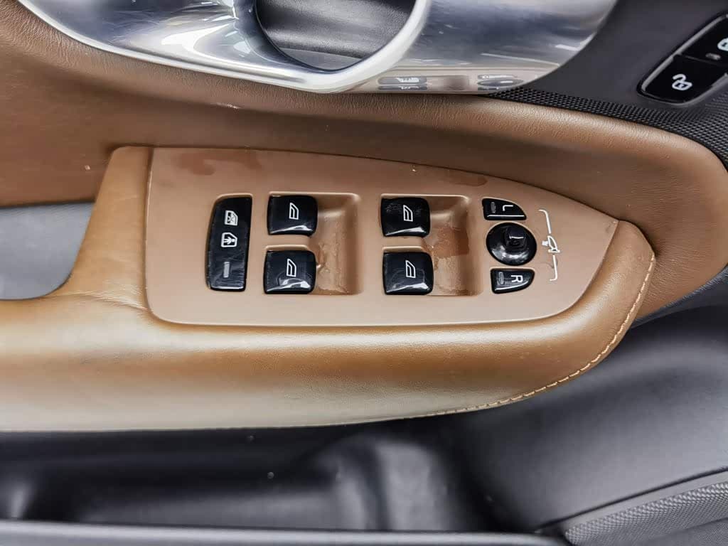 Volvo XC90 2018 — Фото 9/20