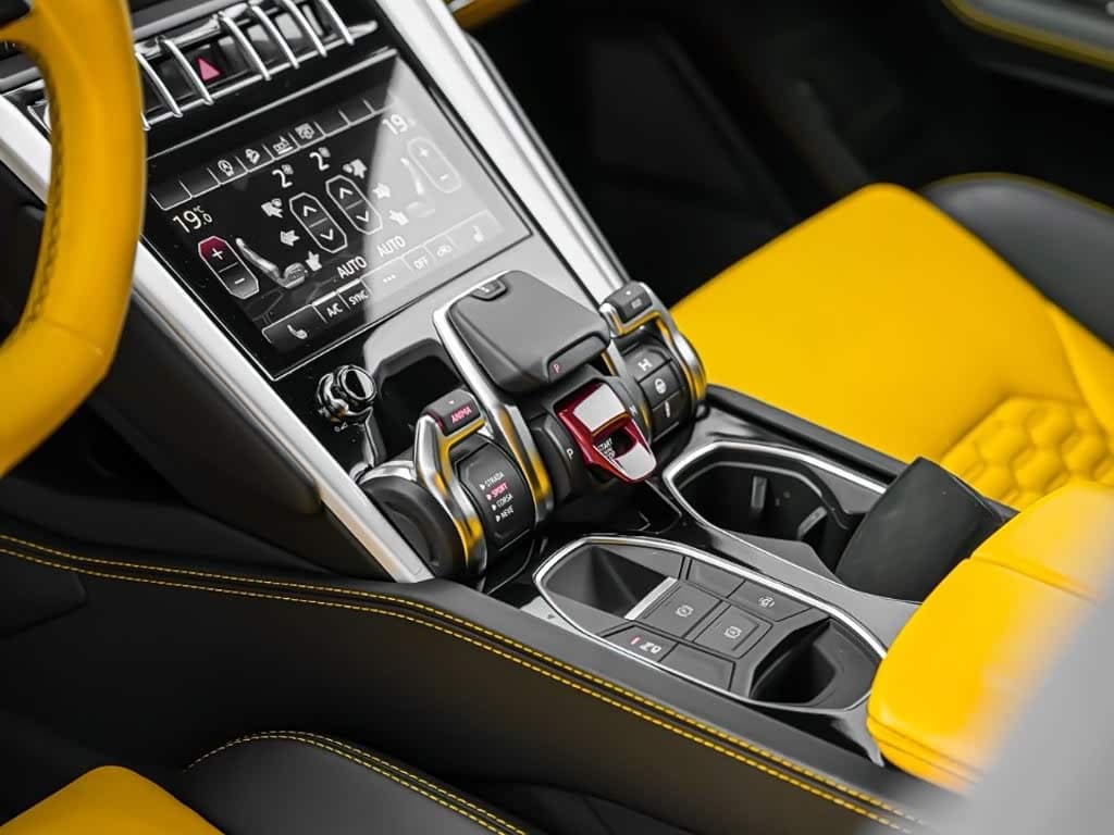Lamborghini Urus 2019 — Фото 9/15