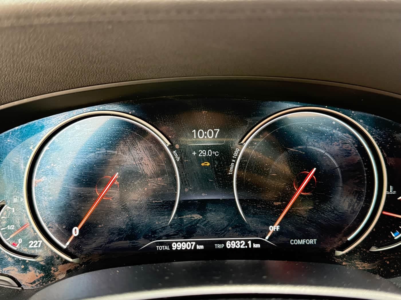 BMW 5 Series 2019 — Фото 16/17