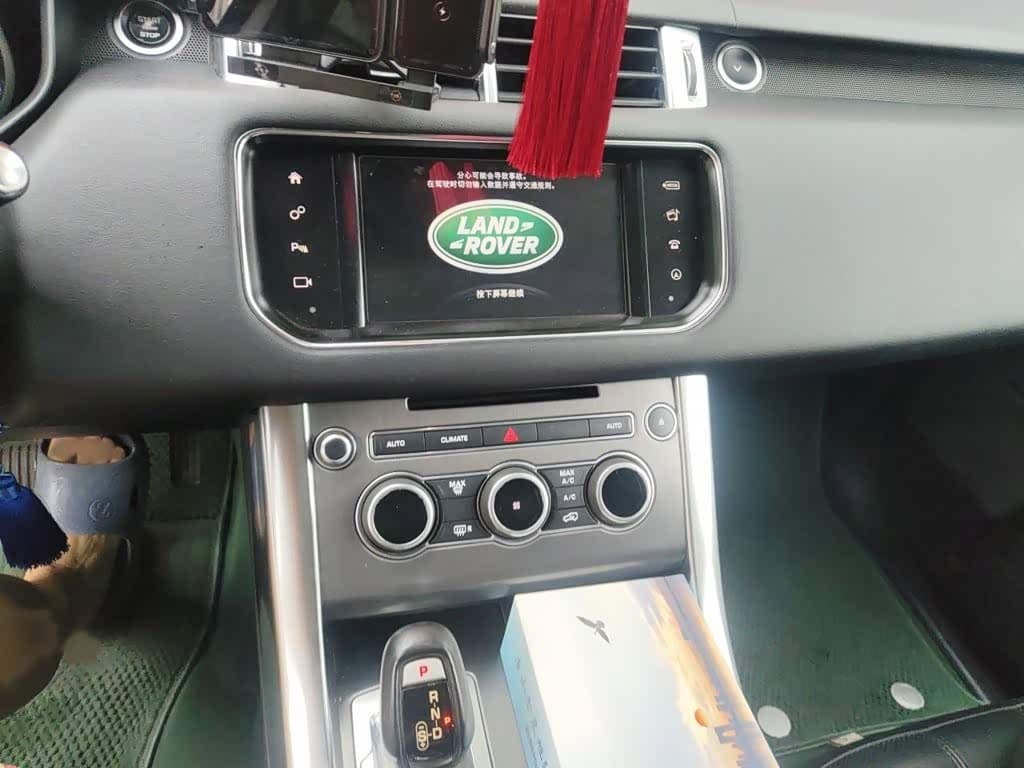 Land Rover Range Rover Sport 2016 — Фото 6/20