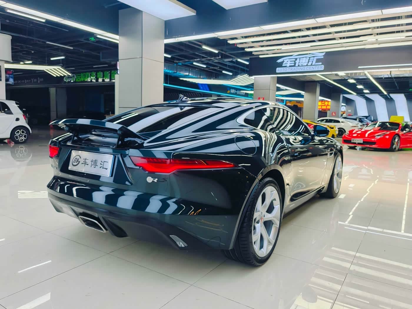 Jaguar F-TYPE 2021 — Фото 7/18
