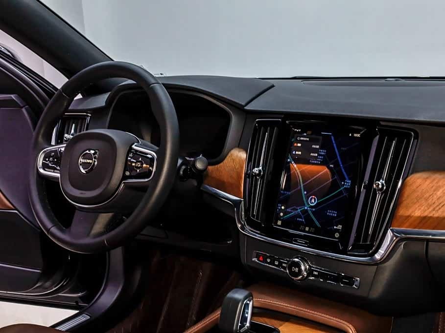 Volvo S90 2025 — Фото 13/20