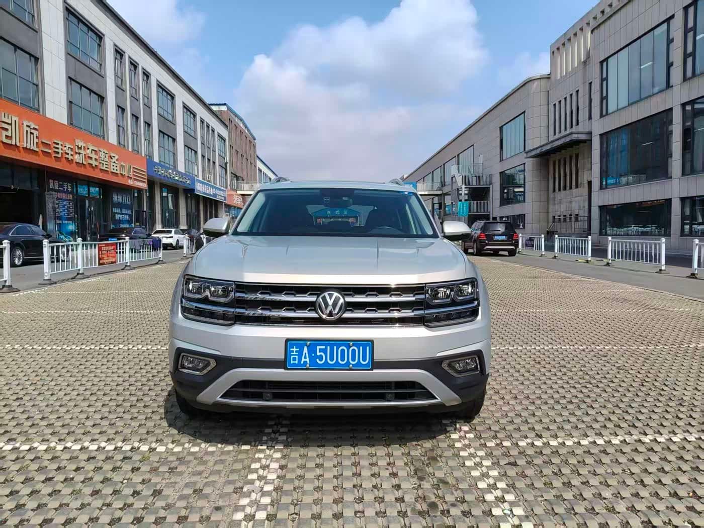 Volkswagen Teramont 2020 — Фото 1/10