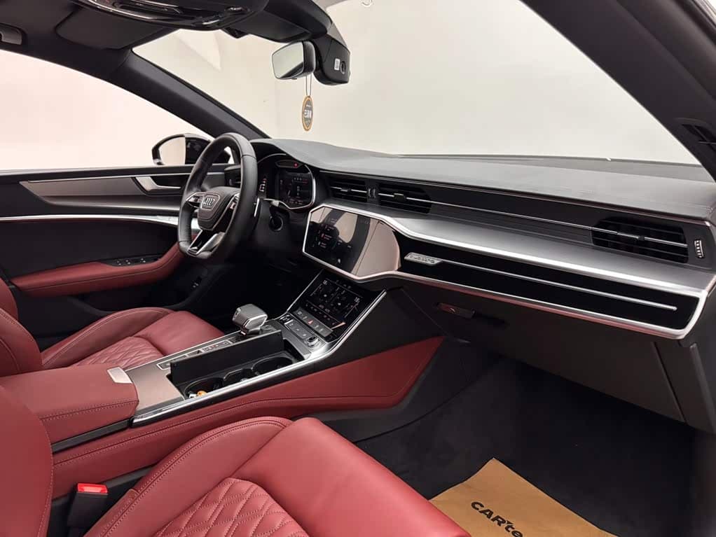Audi A7L 2024 — Фото 11/20
