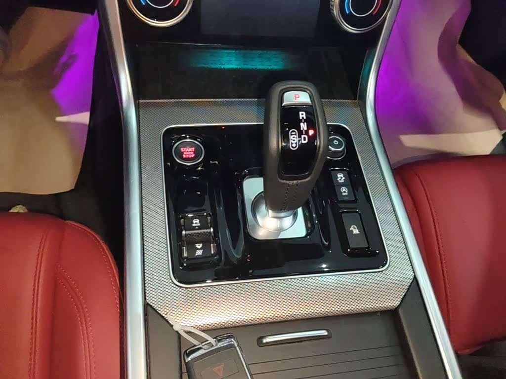 Jaguar XEL 2025 — Фото 14/20