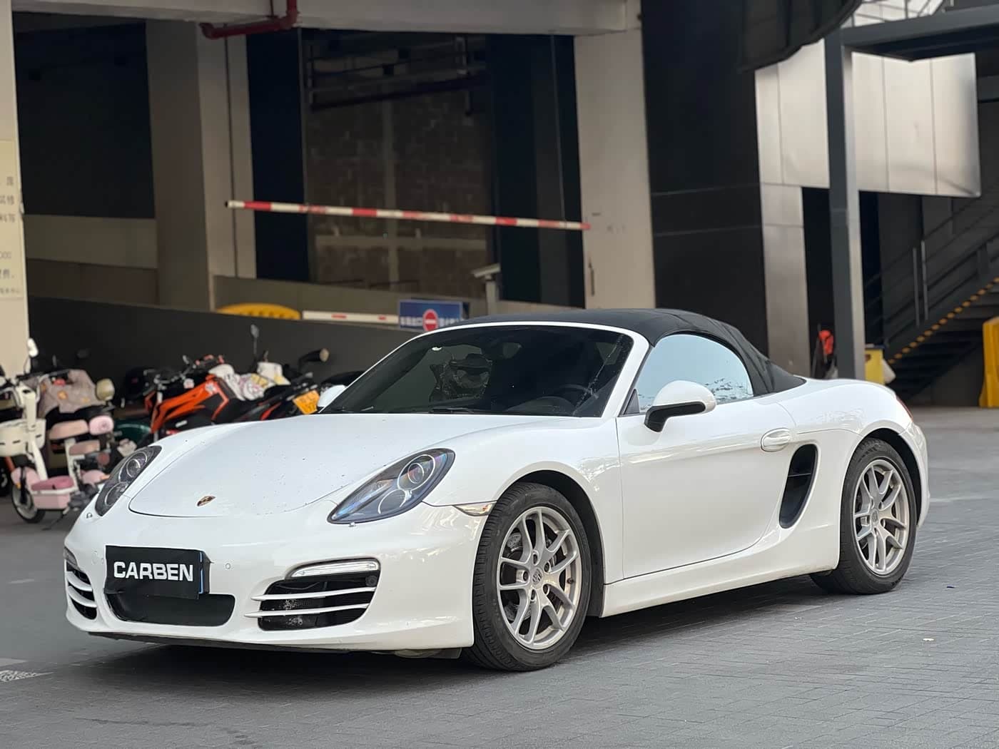 Porsche Boxster 2013 — Фото 1/16