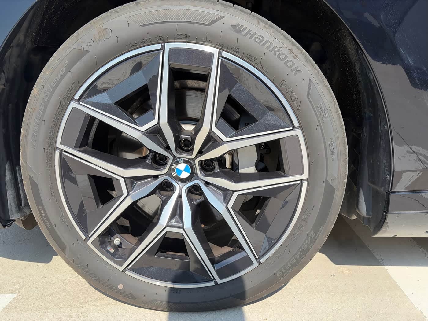 BMW i5 2025 — Фото 14/15