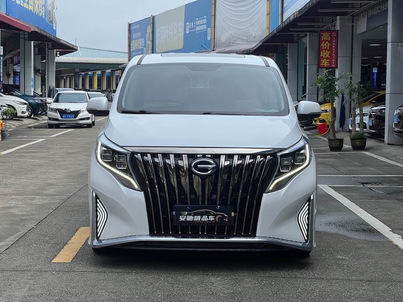 GAC Trumpchi Trumpchi M8 2021 — Фото 2/18