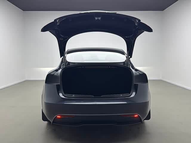 Tesla Model 3 2024 — Фото 11/11