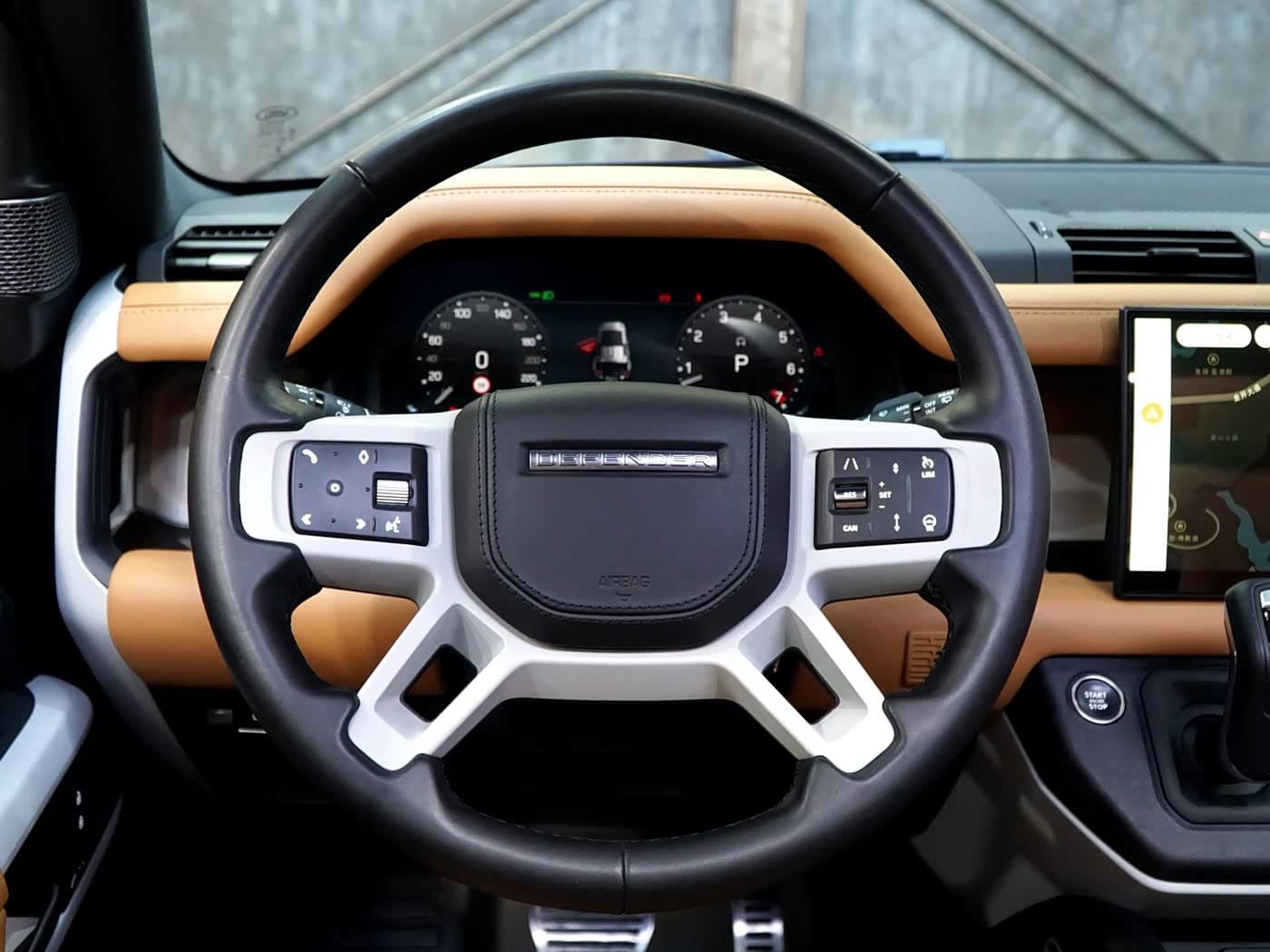 Land Rover Defender 2023 — Фото 13/20