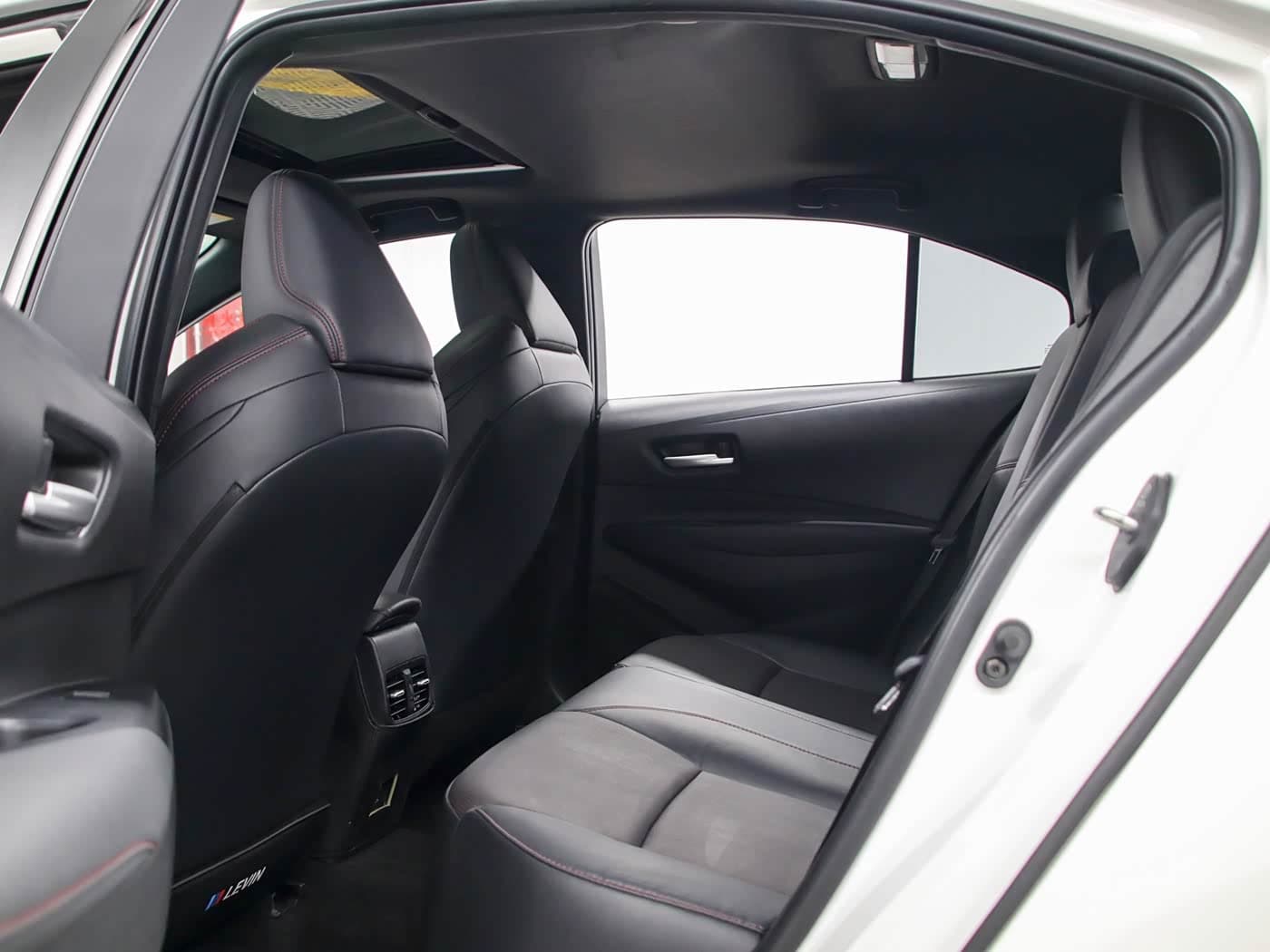 Toyota Levin 2023 — Фото 15/20