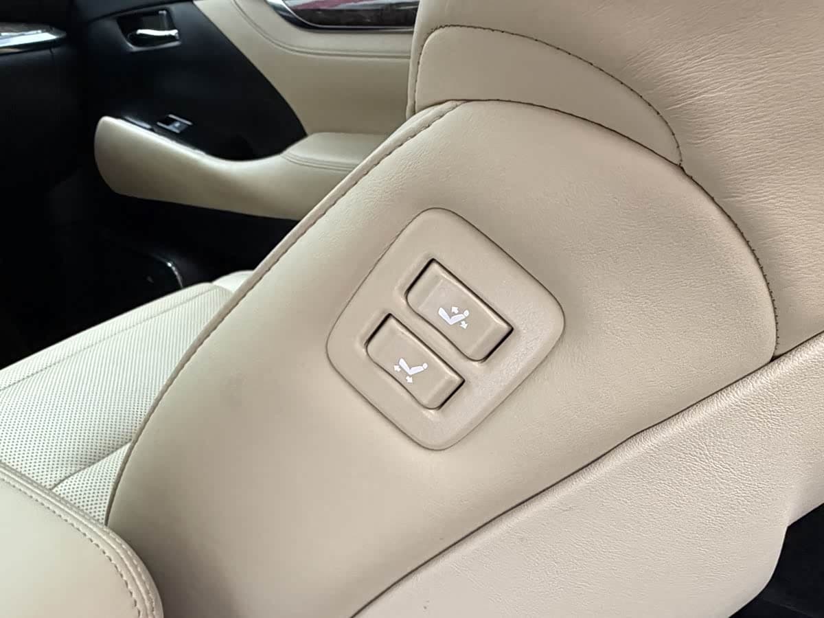 Toyota Vellfire 2020 — Фото 17/20