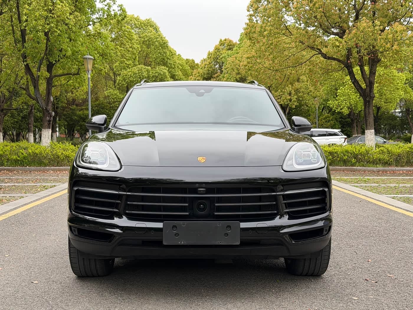 Porsche Cayenne New Energy 2022 — Фото 2/20