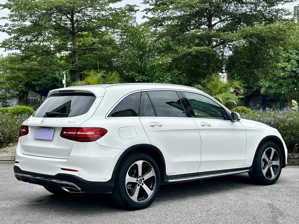 Mercedes-Benz GLC 2018 — Фото 4/15