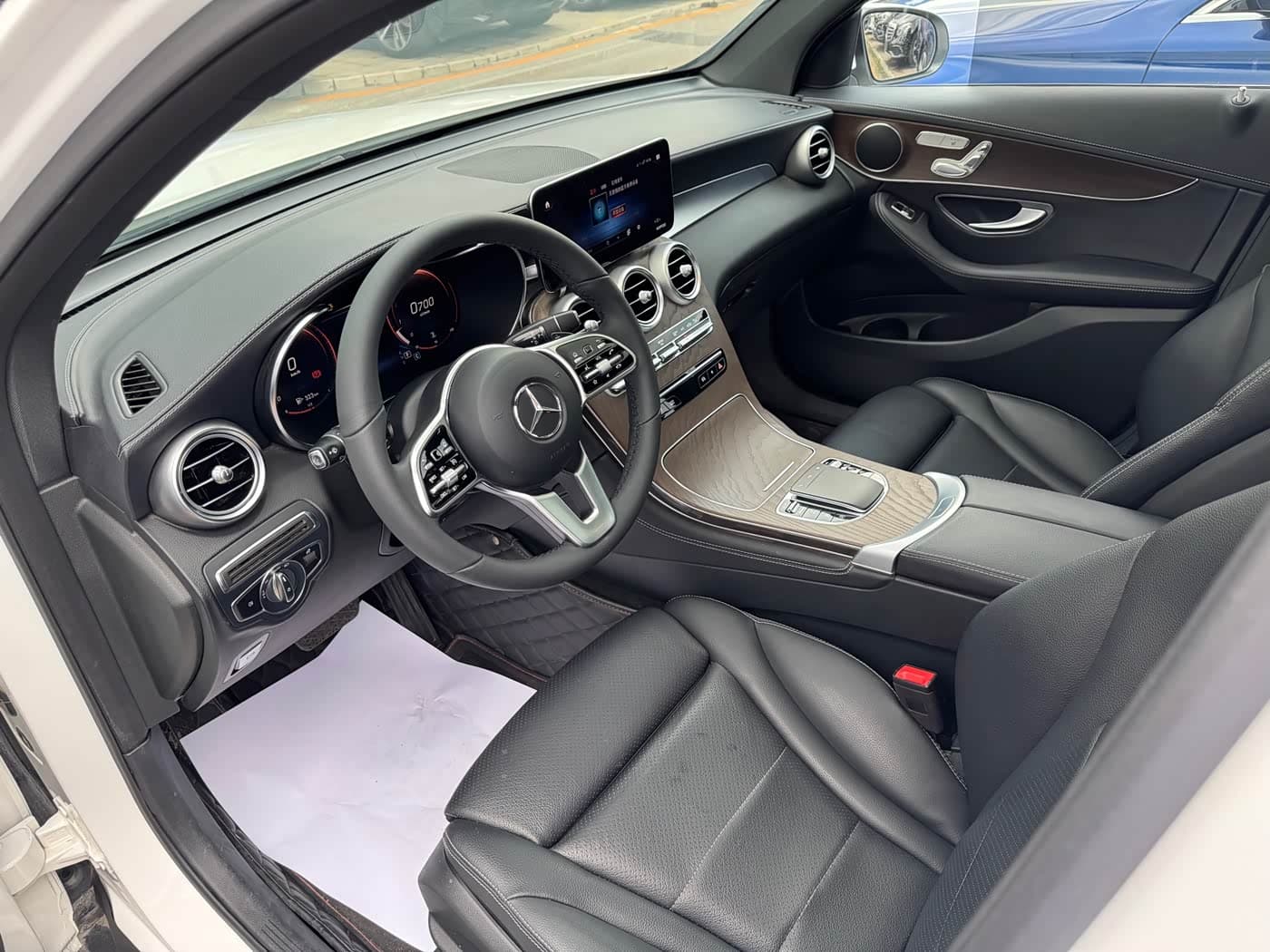 Mercedes-Benz GLC 2021 — Фото 16/20
