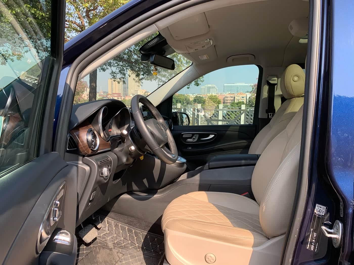 Mercedes-Benz V-Class 2022 — Фото 14/20