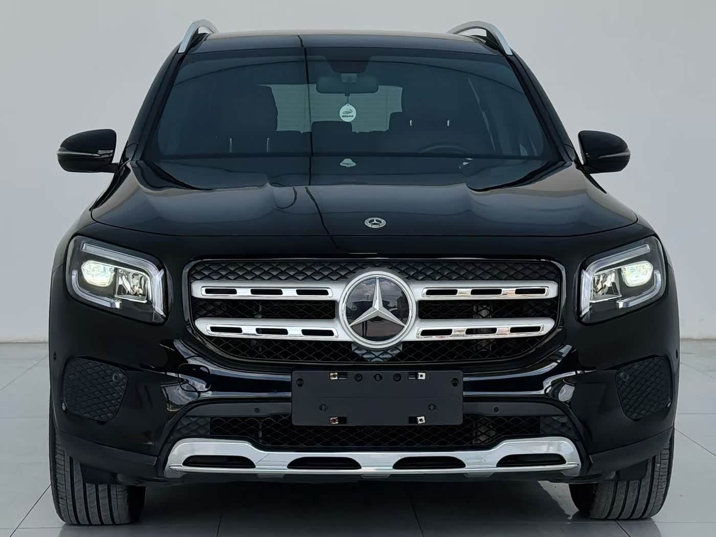 Mercedes-Benz GLB 2022 — Фото 2/9