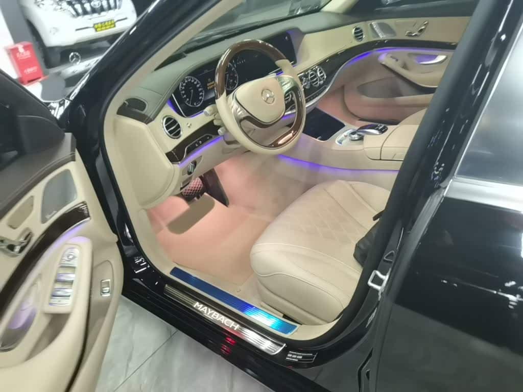 Mercedes-Benz Maybach S-Class 2017 — Фото 11/20