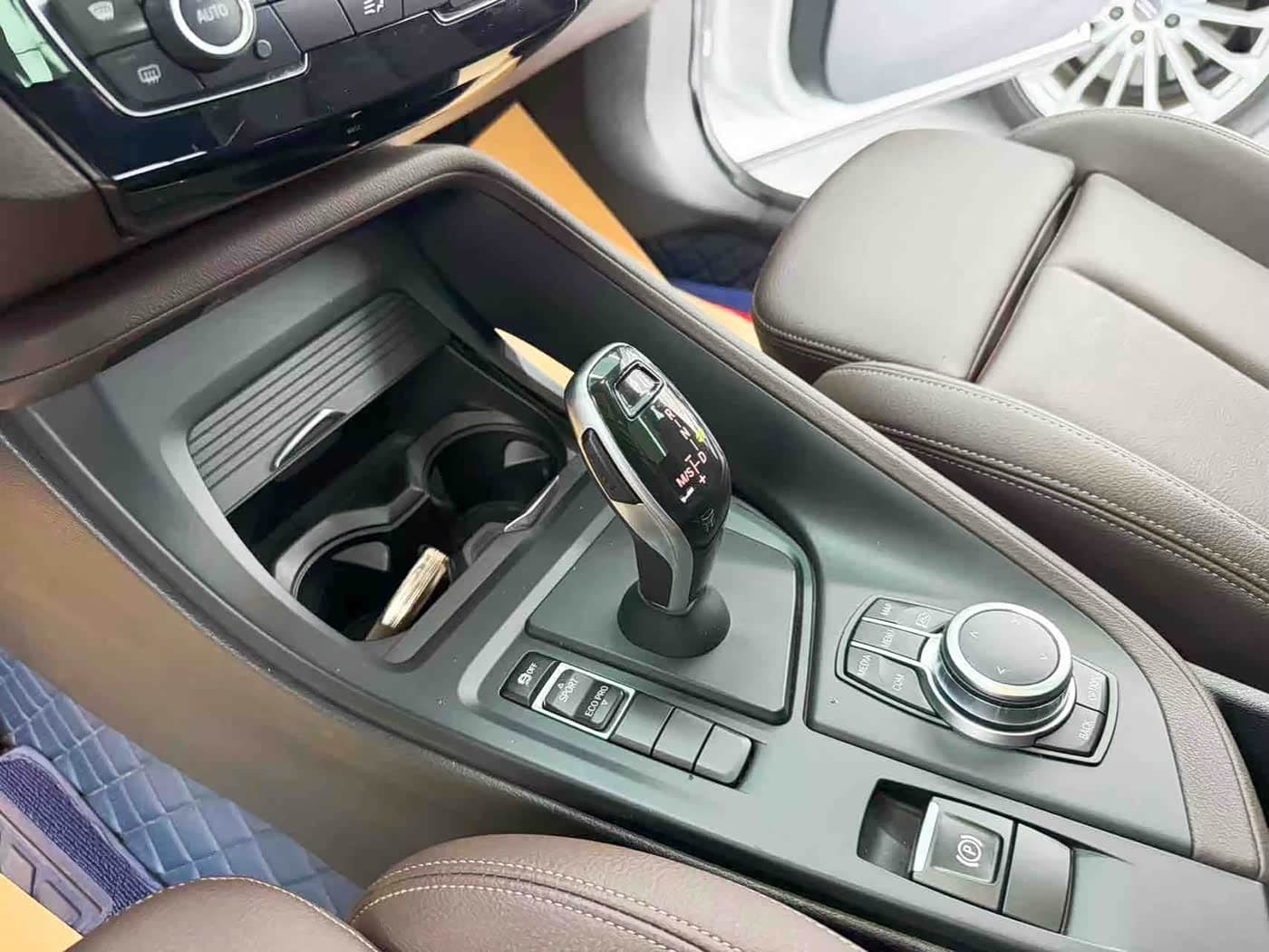 BMW X1 2022 — Фото 11/20