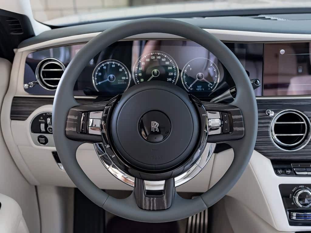 Rolls-Royce Ghost 2020 — Фото 14/20